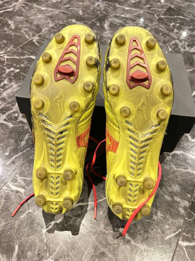 MIZUNO ミズノ モレリア ネオ4 JAPAN イエロー 27cm