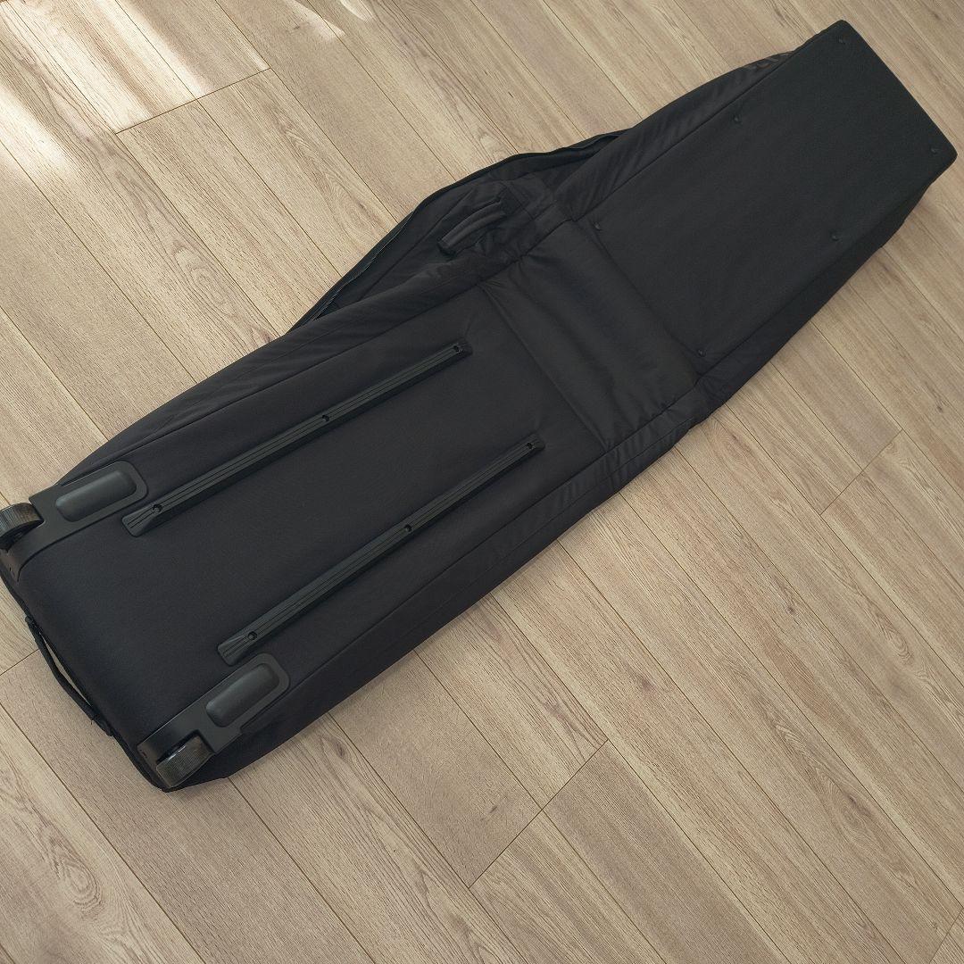 新品■LINEライン■スキーバッグ　ローラー付き