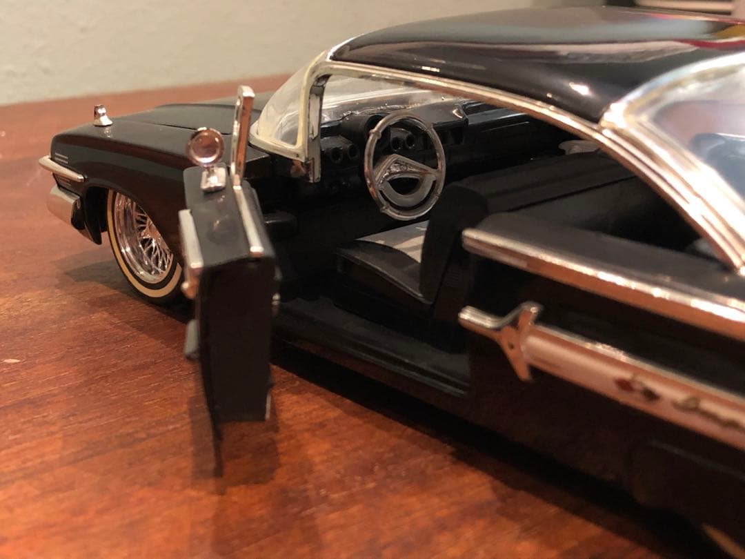 1960 シボレー インパラ JADA TOYsミニカー