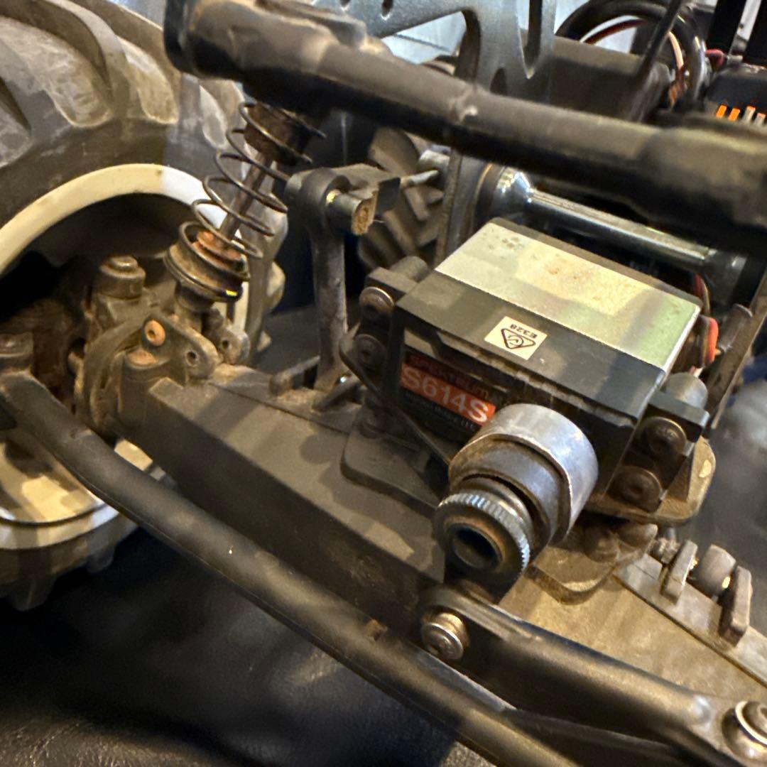 あぼあぼあぼ様売り切り1/8 LOSI LMT Son Uva Digger