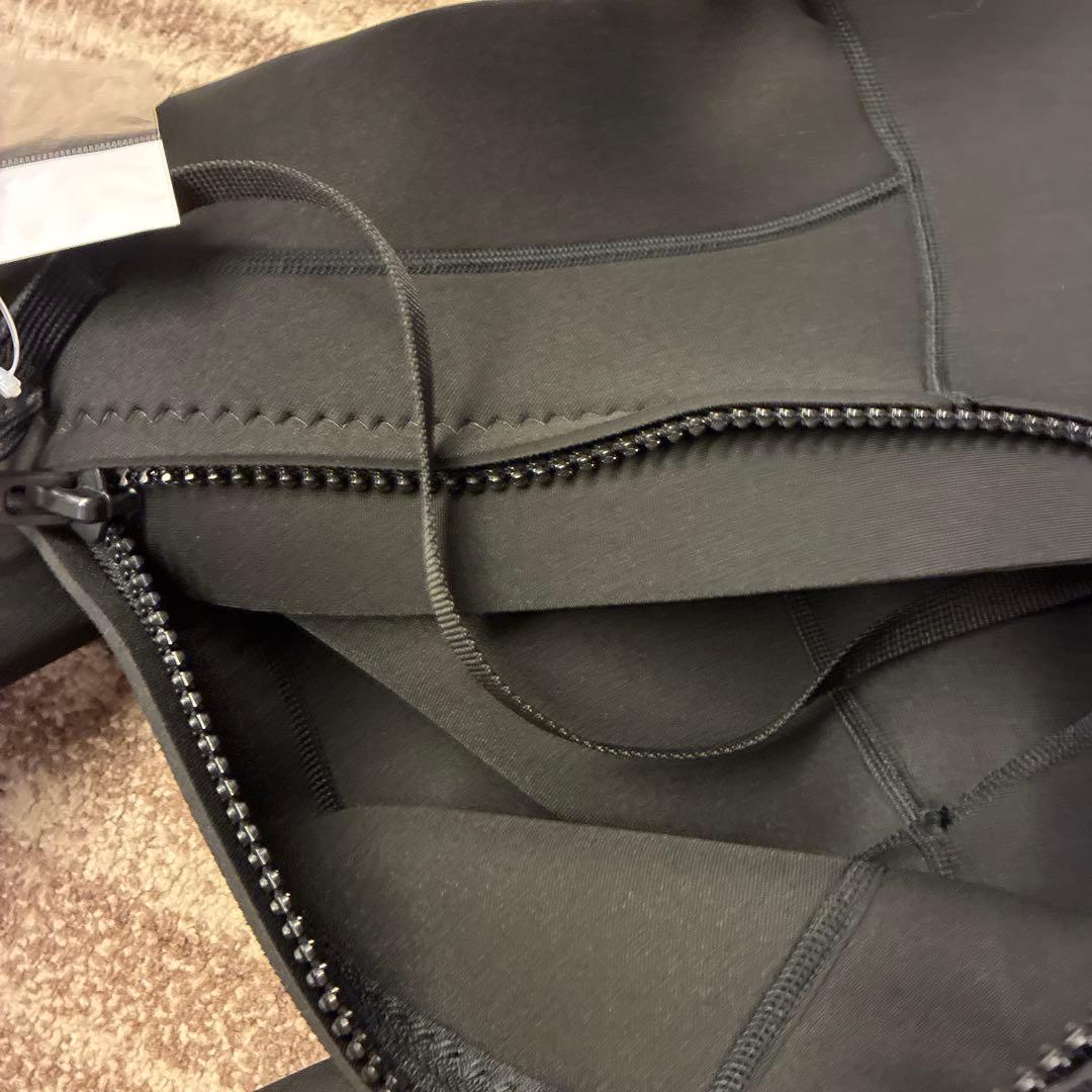 リップカールウエットスーツ　レディース