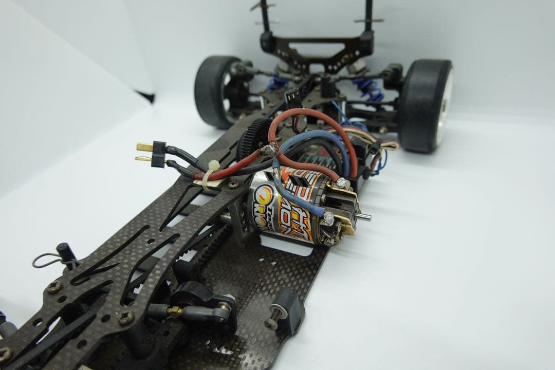 N*i様 TAMIYA 旧車　シャーシ　当時物　ラジコン　車