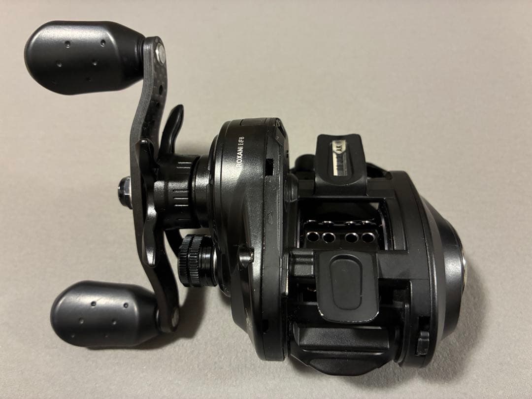 アブガルシア ロキサーニBF8-R 右巻き