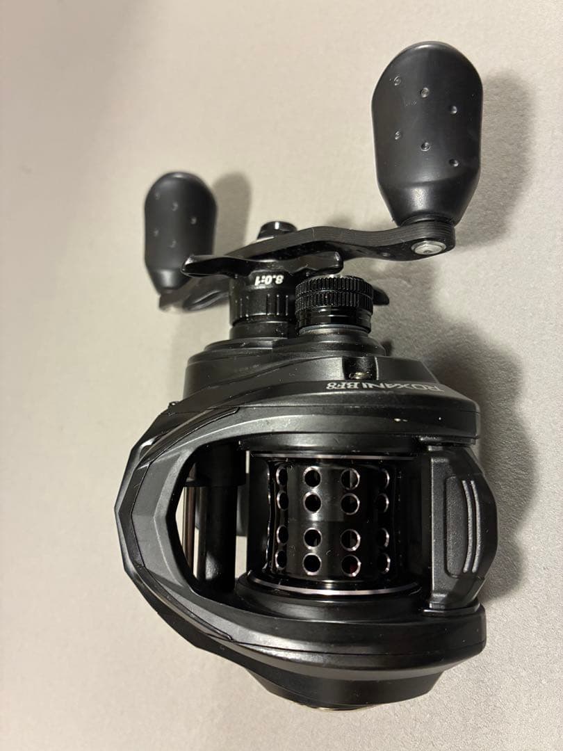 アブガルシア ロキサーニBF8-R 右巻き