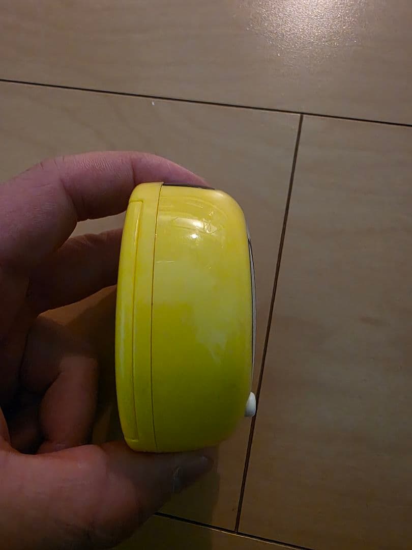 廃盤品 バンダイ　たまごっち　プラスカラー　イエロー