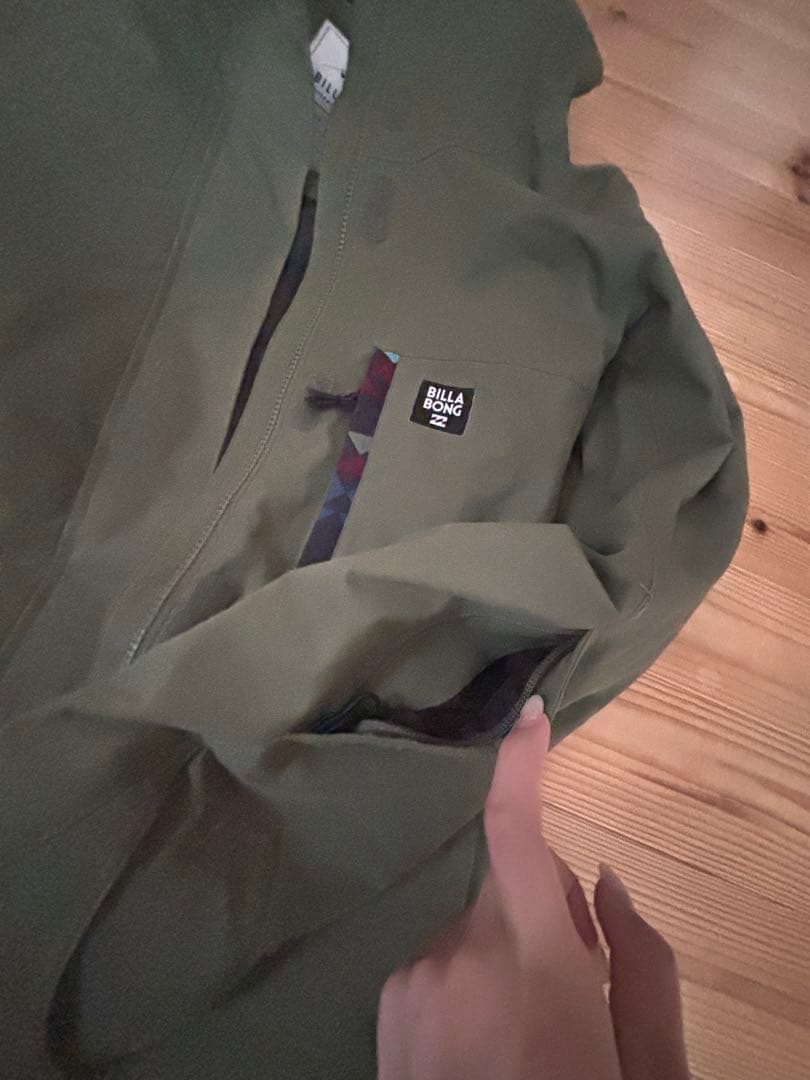 オリーブ色 フード付きスノーボードジャケット