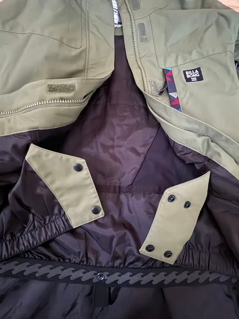 オリーブ色 フード付きスノーボードジャケット