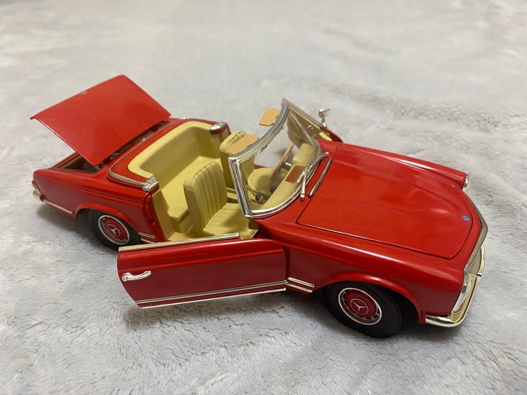 ミニカー ANSON Mercedes-Benz 280SL 1/18