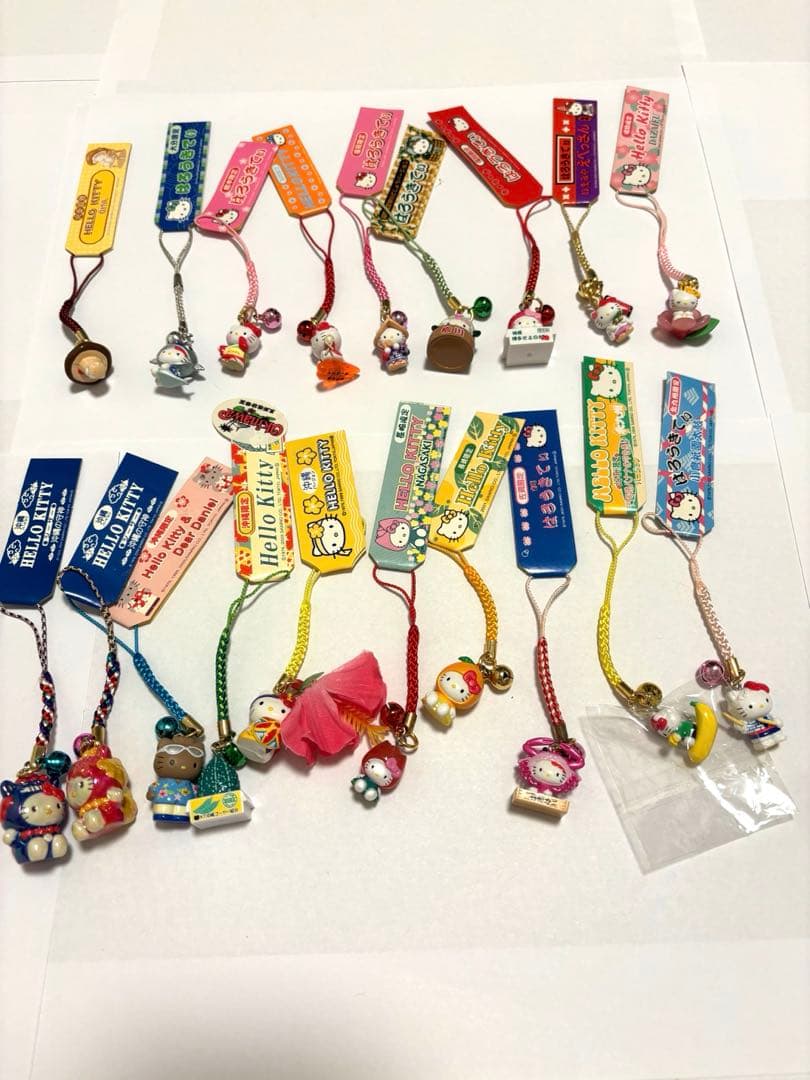 ご当地 ハローキティ　根付け　ストラップ　限定　Sanrio 186個