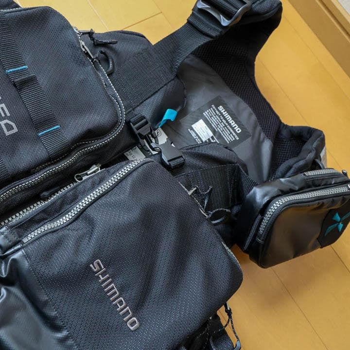 【超美品】シマノ VF-274R　XEFO・アクトゲームベスト L