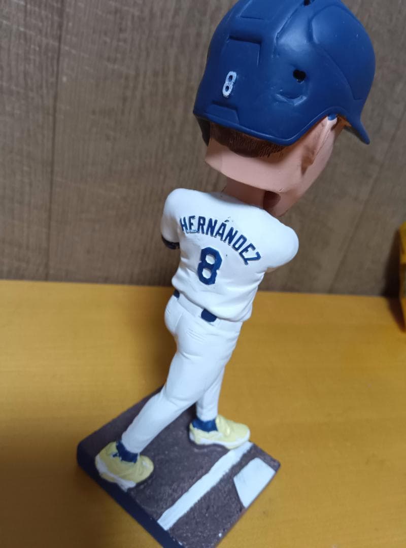 値下　キケ　ヘルナンデス　ボブルヘッド 　人形