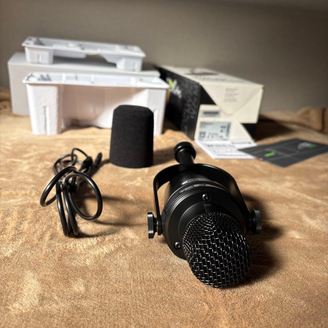 【美品】SHURE MV7+ ブラック｜オーディオテクニカデスクマイクスタンド付