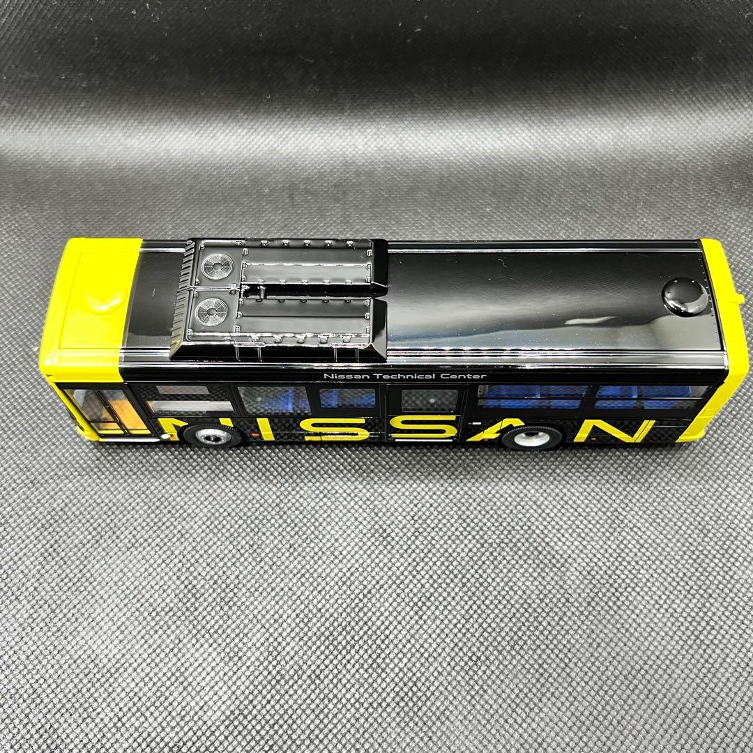 トミカリミテッドヴィンテージ ネオ　日産送迎バス　LV-N245e いすゞエルガ