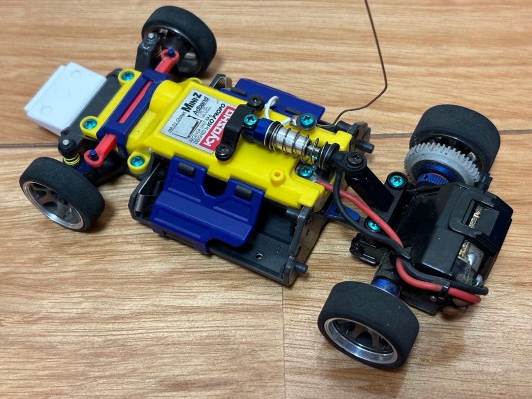 ミニッツ TAKATA 童夢 NSX & KOプロポ EX-10 HELIOS