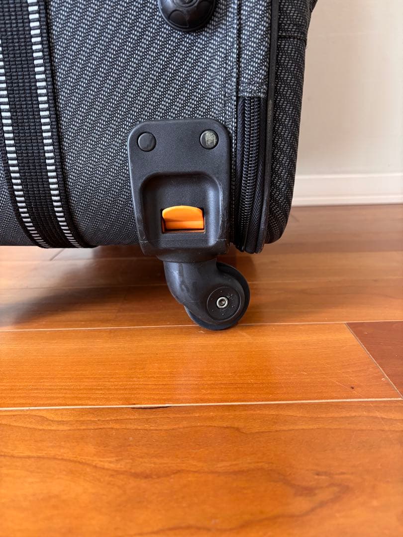 【大幅値引】シフレ escape大容量 138キャリーケース TSAロック付き