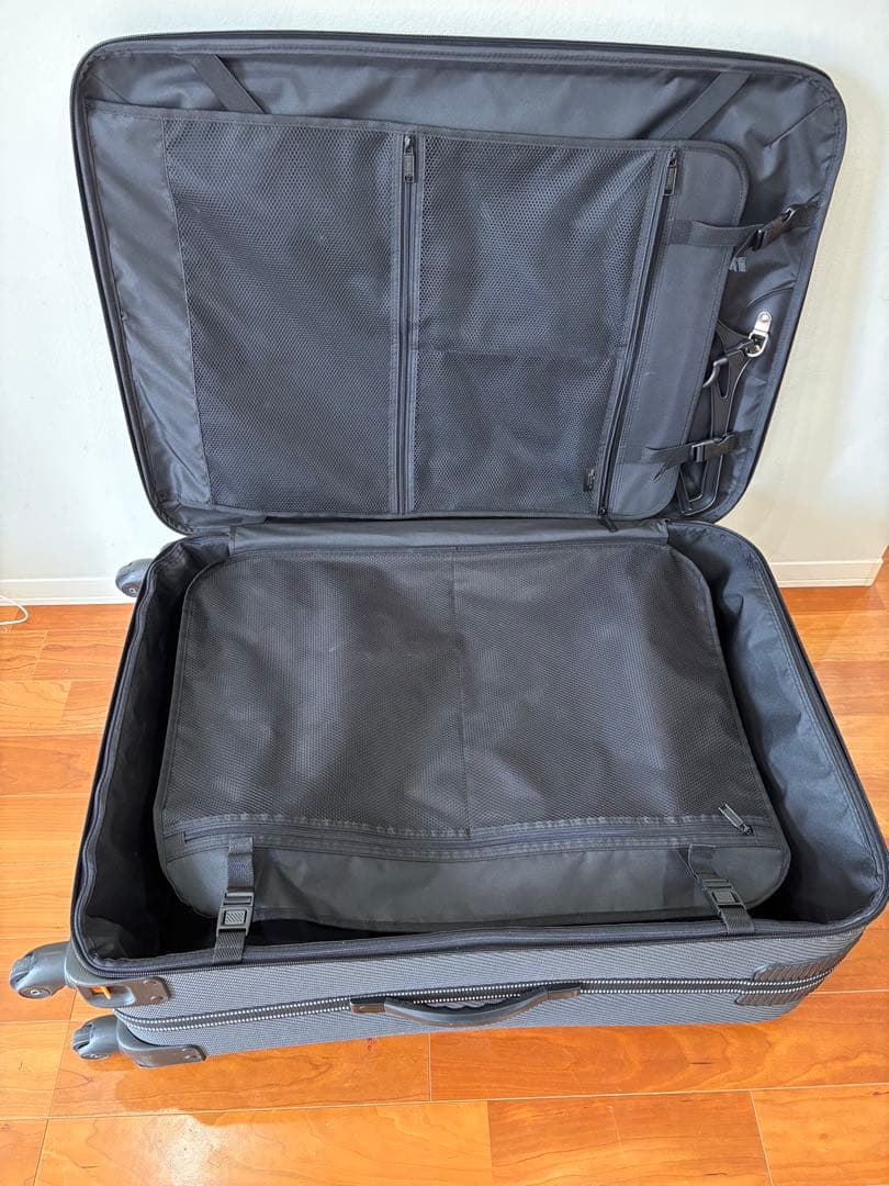 【大幅値引】シフレ escape大容量 138キャリーケース TSAロック付き