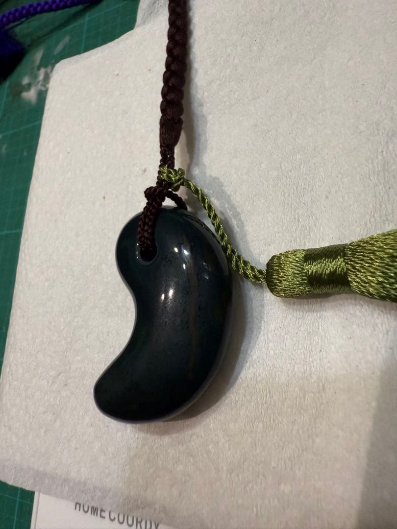 出雲石‼️碧玉‼️青石‼️勾玉‼️特大サイズ41、5mm‼️送料無料‼️破格出品‼️鑑定書付