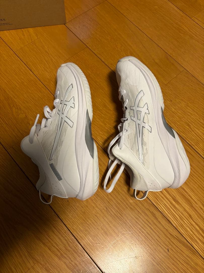 ASICS GELHOOP V17 EXTRA WIDE 25.0cm ホワイト