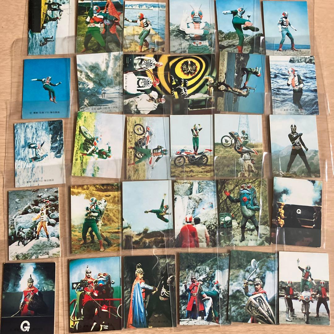 仮面ライダーカードとアルバム