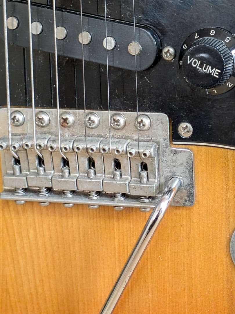 FERNANDES　エレキギター サンバースト ケース付き