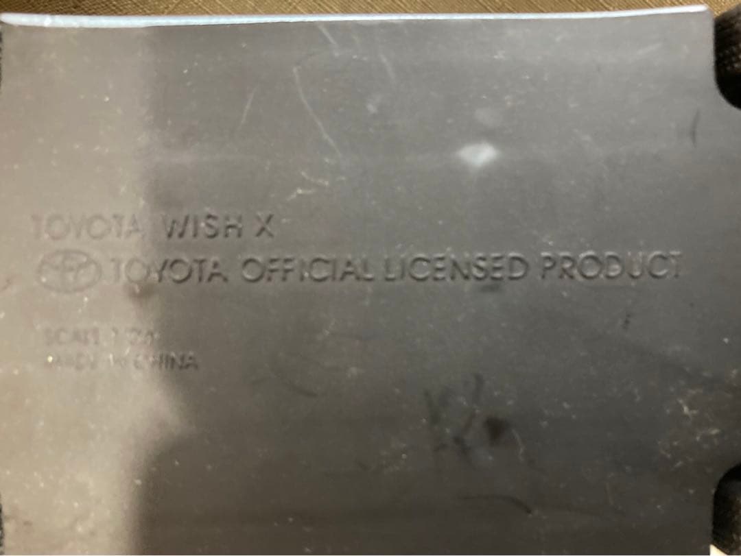 トヨタ ウィッシュ WISH　カラーサンプル　ミニカー　非売品　箱付き