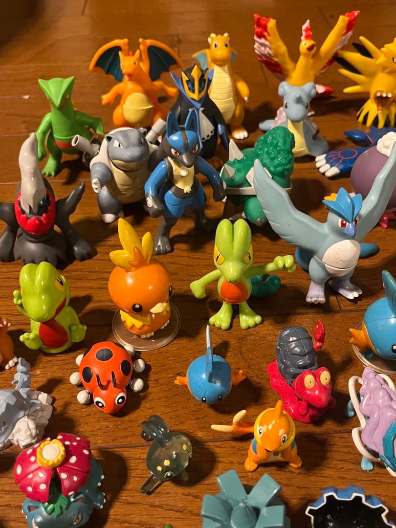 d*9様 ポケモン　ポケモンキッズDX モンコレ　など　計200匹以上　まとめ売