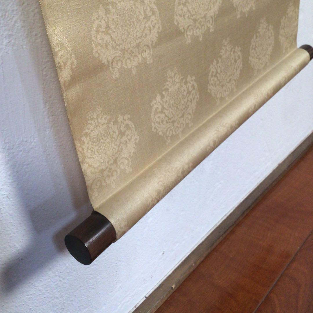 No4730掛軸　熊代熊斐「桃樹山鵲図」　絹本　共箱/タトウ箱　複製　送料無料