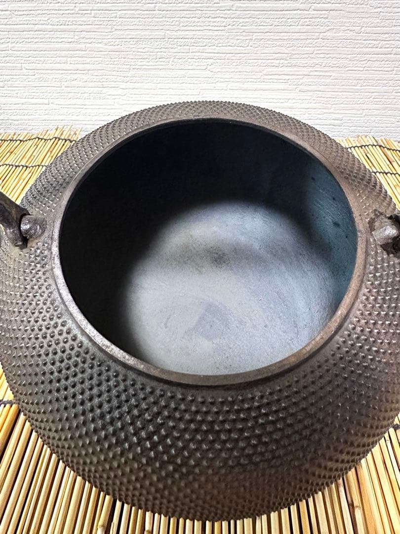 未使用品　南部松雲堂造　１５型アラレ　鉄瓶　南部鉄瓶　南部鉄器　鉄瓶