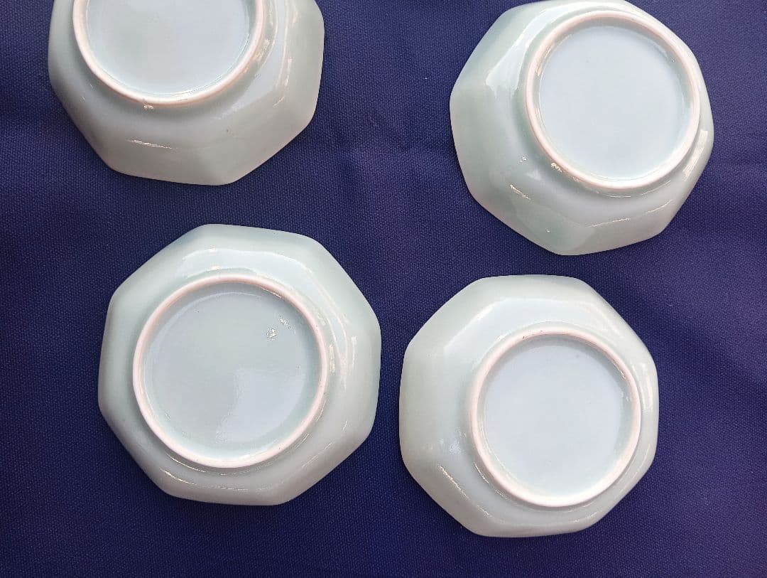 青い絵柄の八角形陶器皿5枚セット　古伊万里　小皿