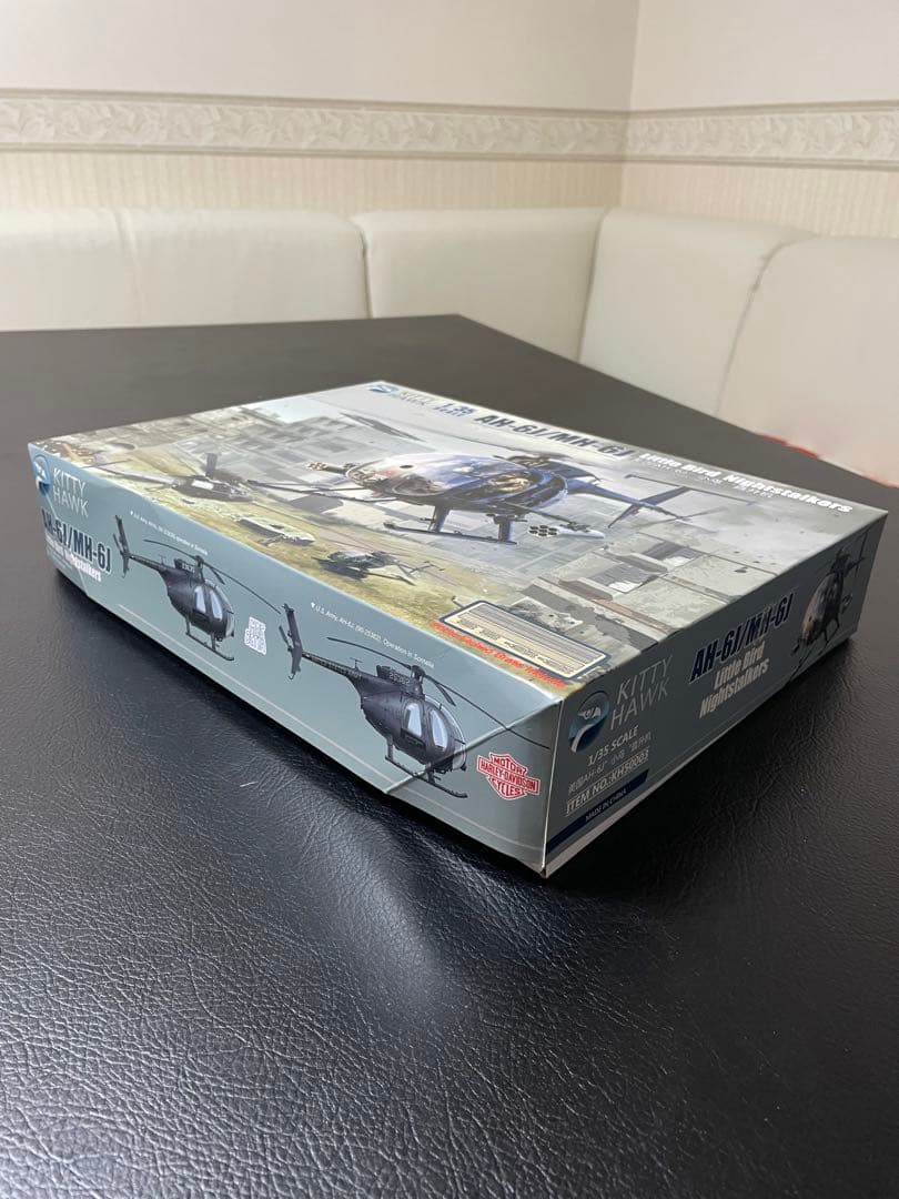 AH-6J/MH-6J 1/35スケールモデル/フィギュア6体付
