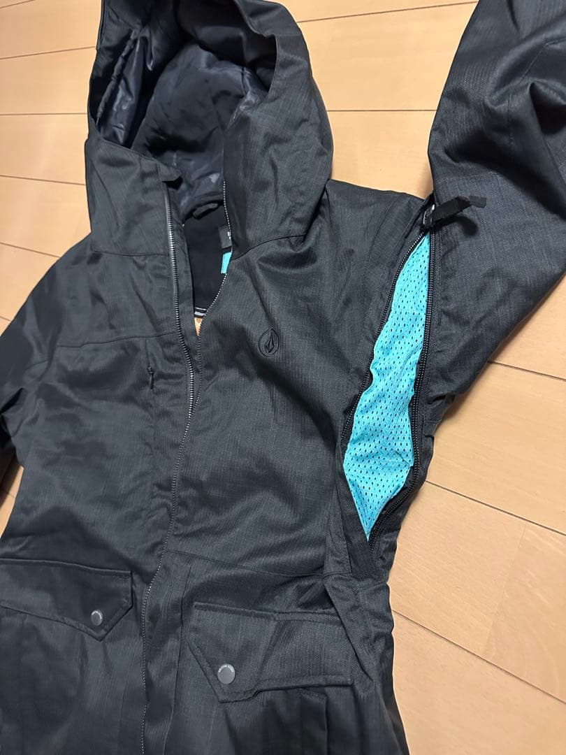 スノーボード ウエア レディース volcom size M ブラック