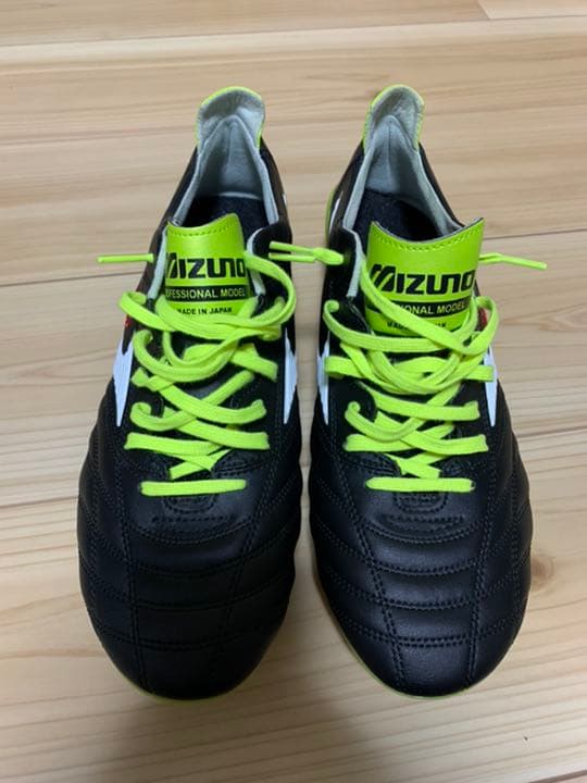 サッカースパイク ミズノ フットサルシューズ
