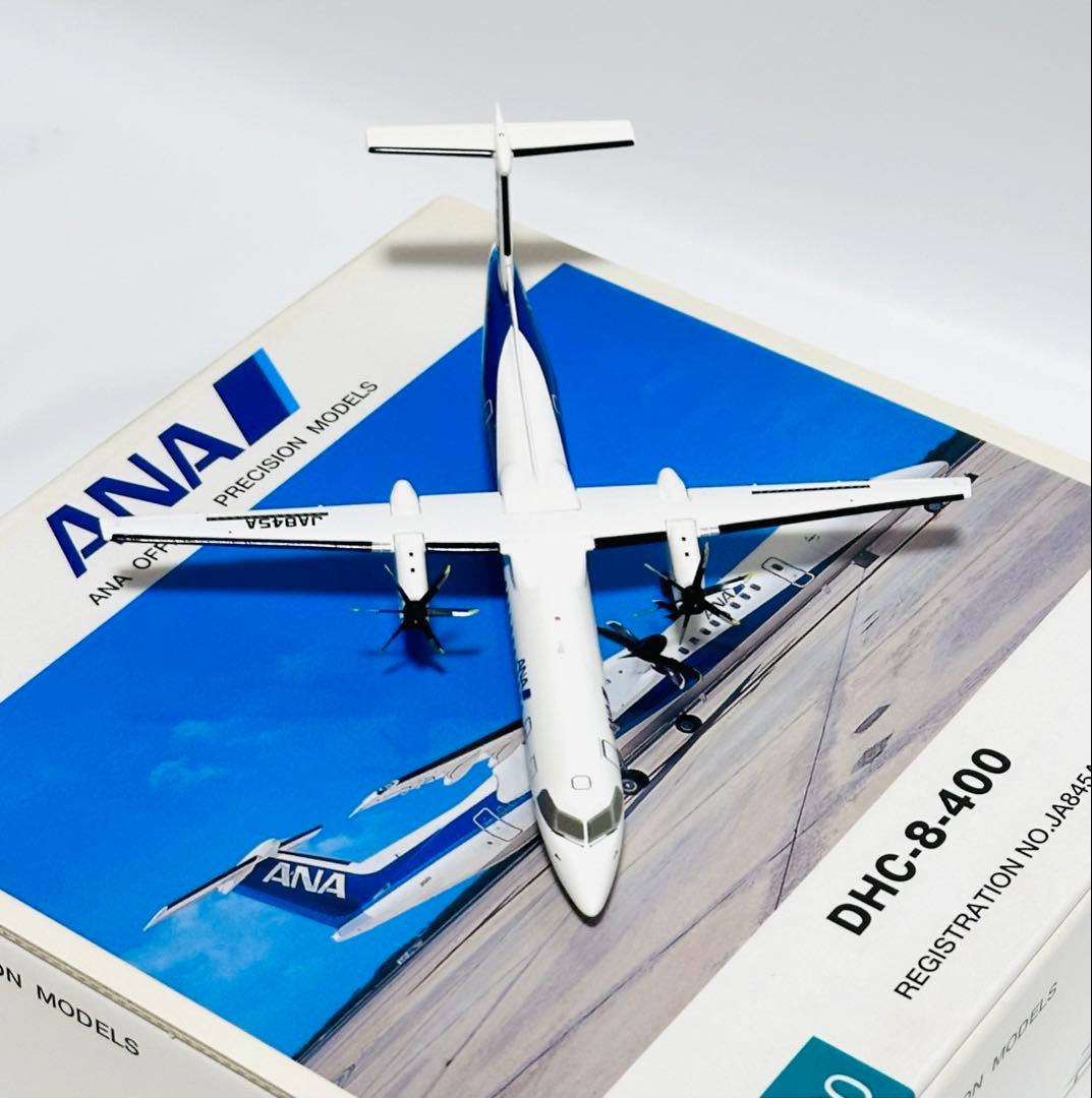 全日空商事 1/200 ANA DHC-8-400 DH28008