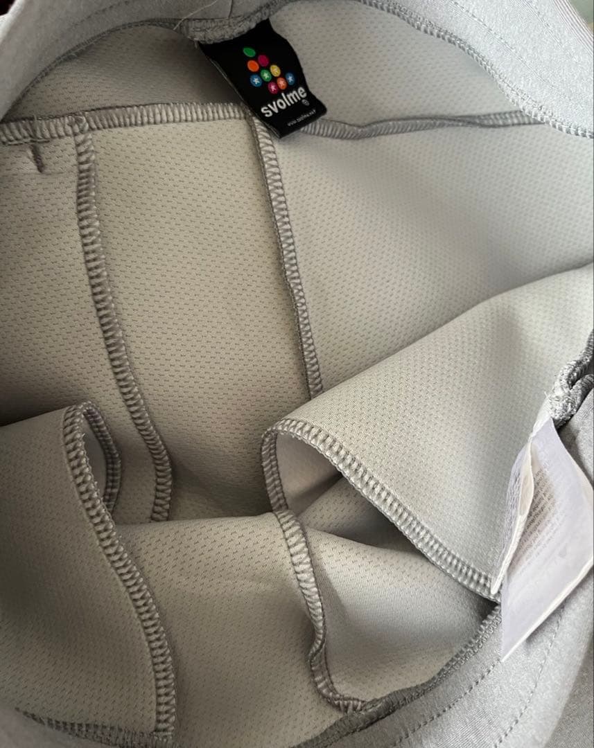 スボルメ トレーニングウェア上下