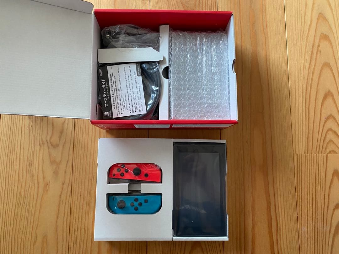 新品未使用★Nintendo Switch★ネオンブルー＆ネオンレッド