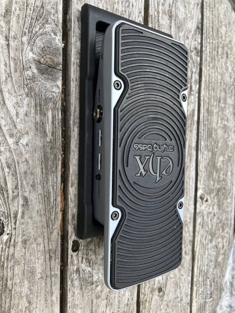 エレクトロハーモニクス Crying Bass