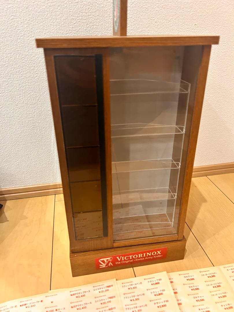 レア　非売品　Victorinox 木製ディスプレイケース　　ビクトリノックス