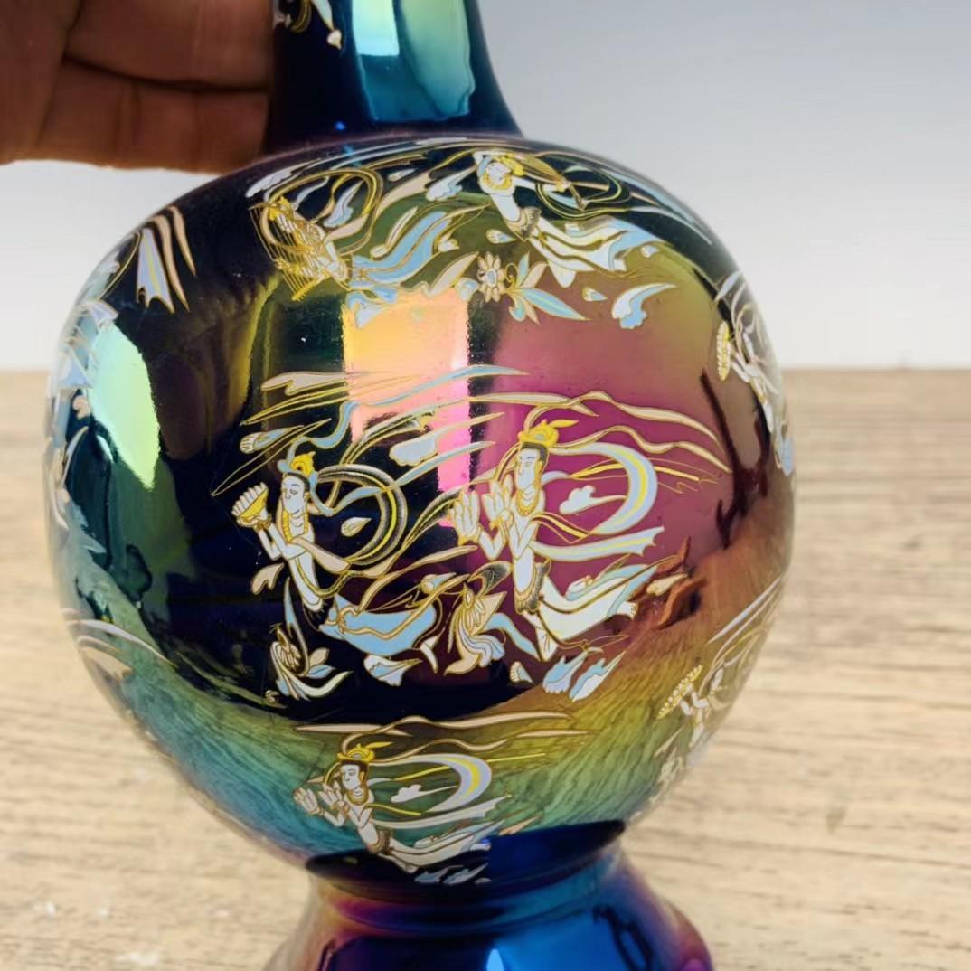 中国古美術・旧蔵の磁器・定瓷七彩飛天紋花口瓶・置物・書道具・茶道具・文房具・賞物