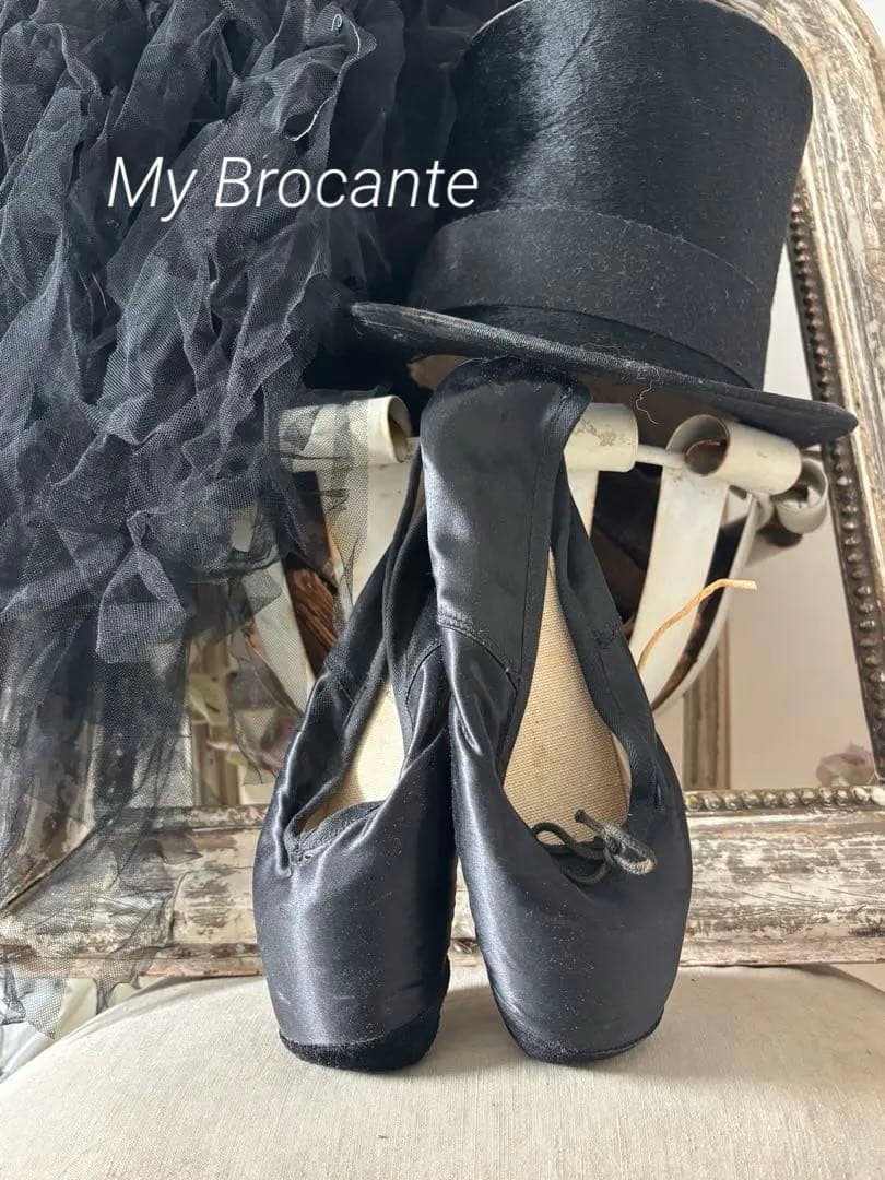 アンティーク雑貨 French Vintage Noir Ballet Slippers