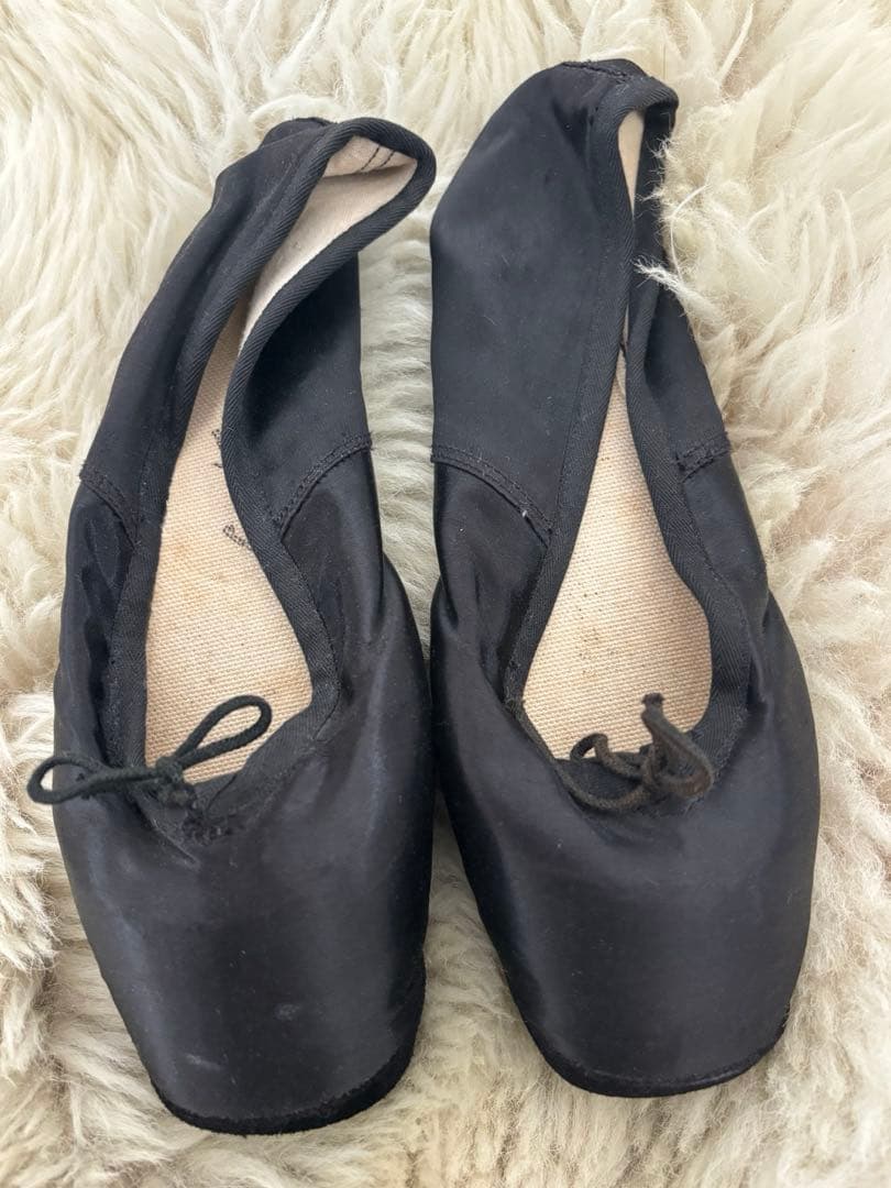 アンティーク雑貨 French Vintage Noir Ballet Slippers