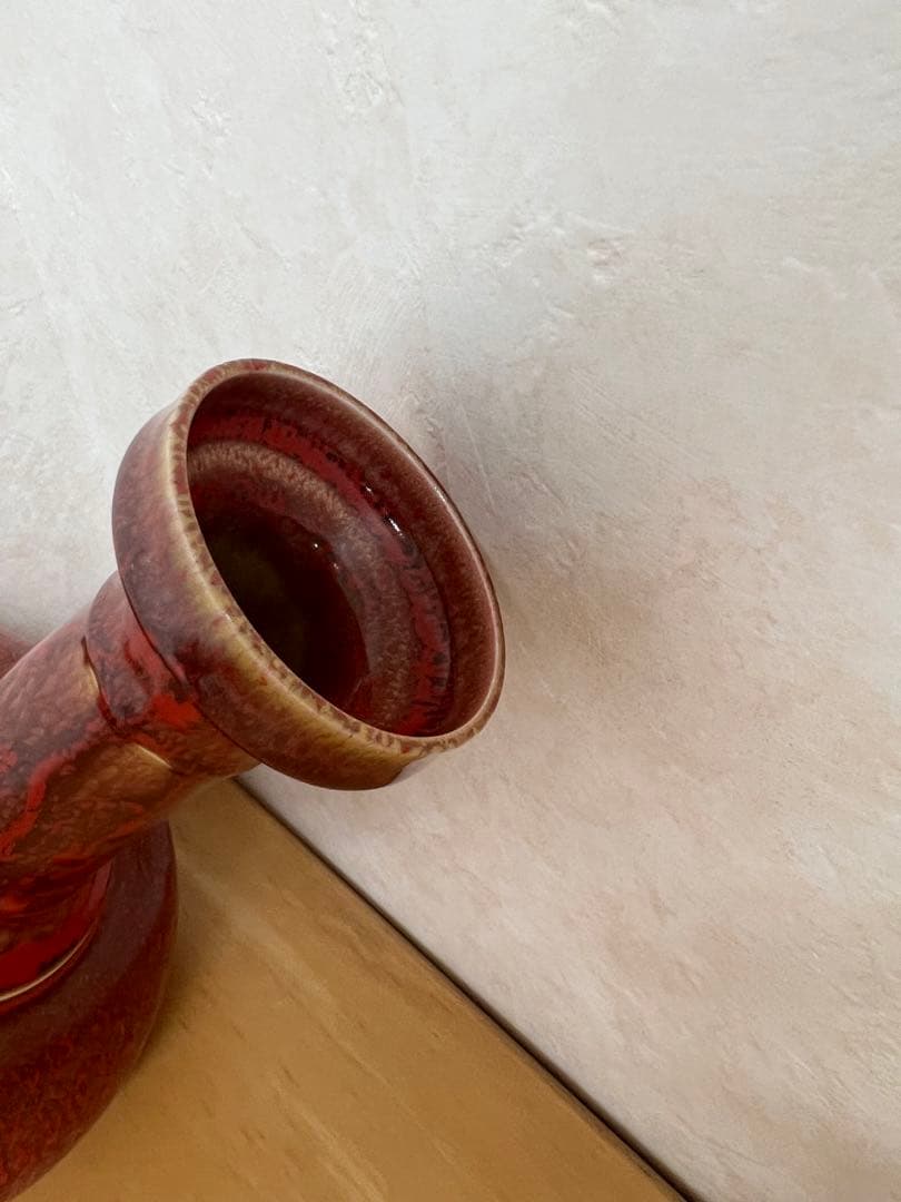 中国清朝　康熙年製紅釉長頸瓶骨董　唐物　アンティーク　古美術品　骨董　江戸　青磁