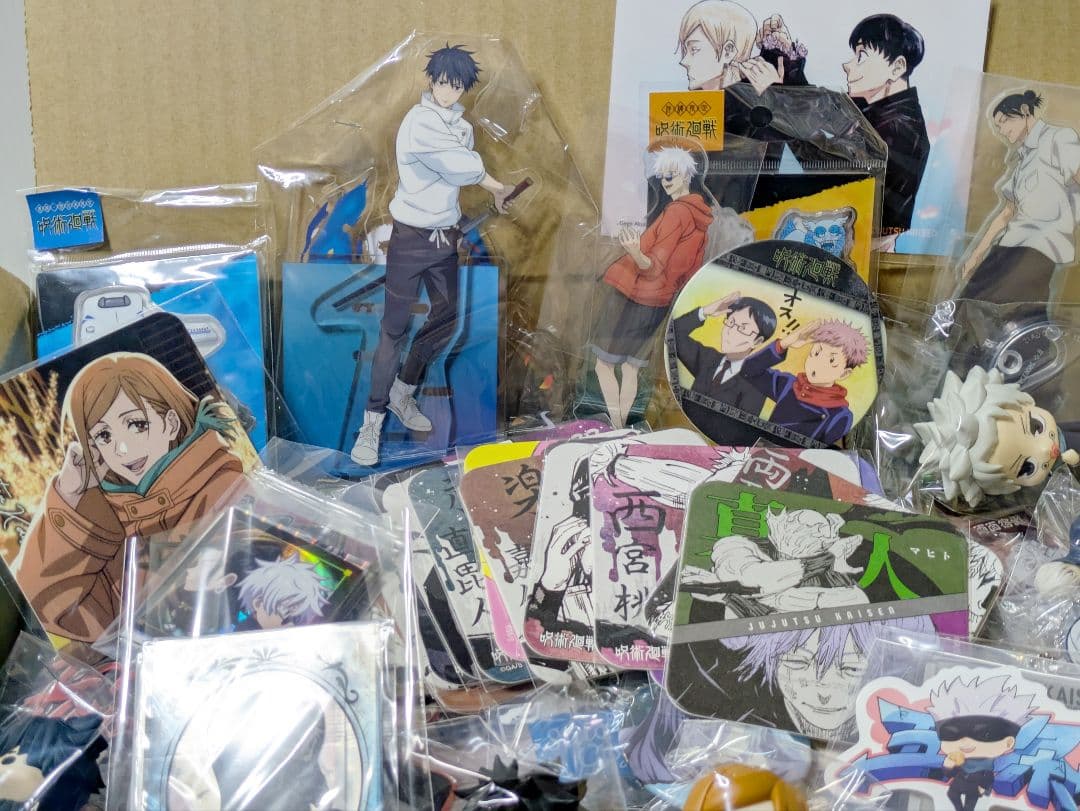 大量！呪術廻戦グッズ大量160点まとめ売り 缶バッジ他