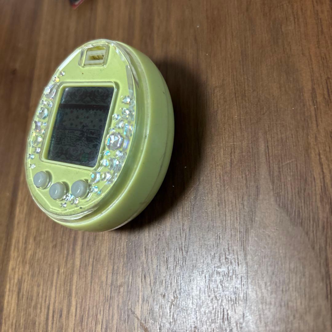 たまごっち ピース 本体 イエロー