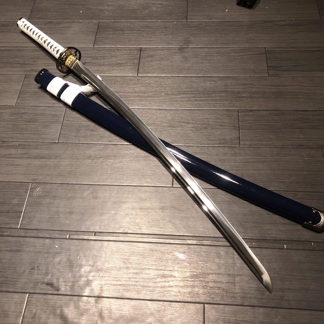 最高級模造刀　関の刀匠作　名刀　高級居合刀　樋入刀身　長谷部　織田信長拵え　岐阜