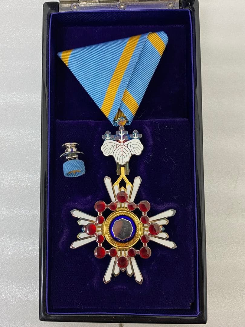 3-3080 勲章 徽章 褒章 バッジ 瑞宝双光章 ケース付き