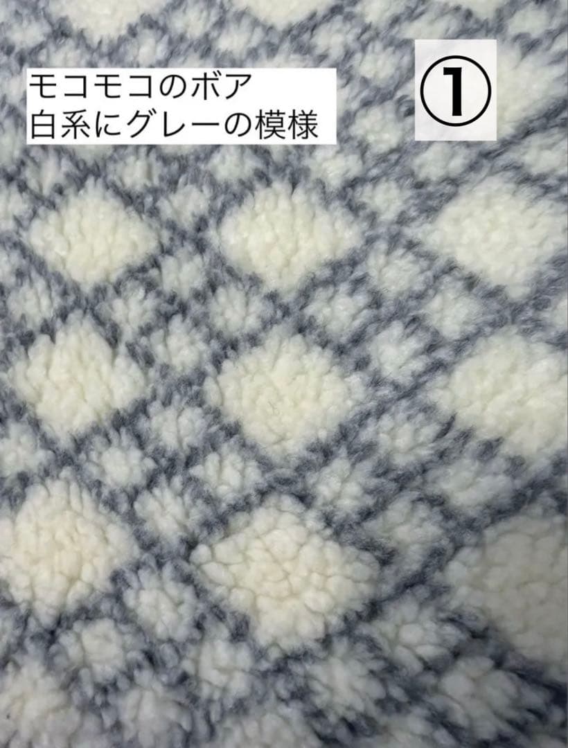 シャネルマニア様の確認用　ハンドメイド　犬服　小型犬