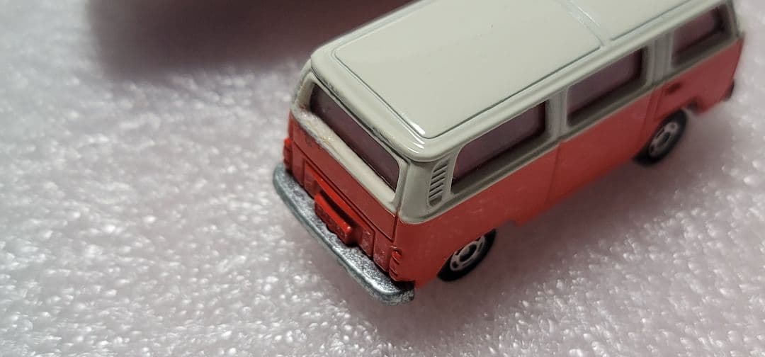 【送料無料】未使用！日本製 ワーゲン ワーゲンバス 「 トミカ 」 ミニカー