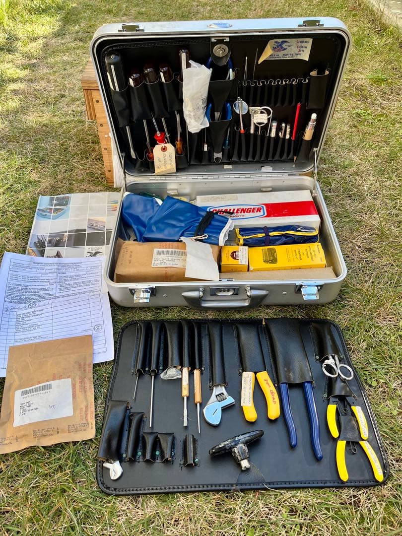 米軍放出未使用品 希少品 ゼロハリケース入り ビンテージ整備ツールキット木箱付き
