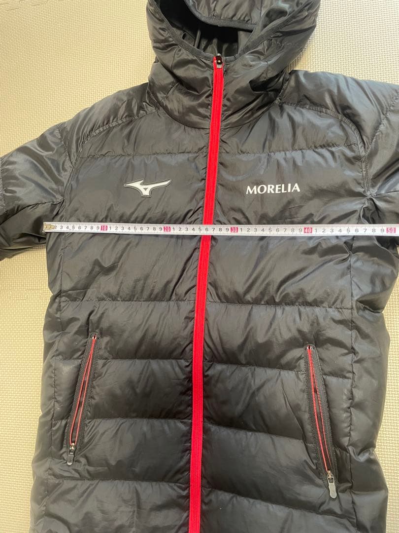 MIZUNO MORELIA モレリアフード付きダウンジャケット　Lサイズ
