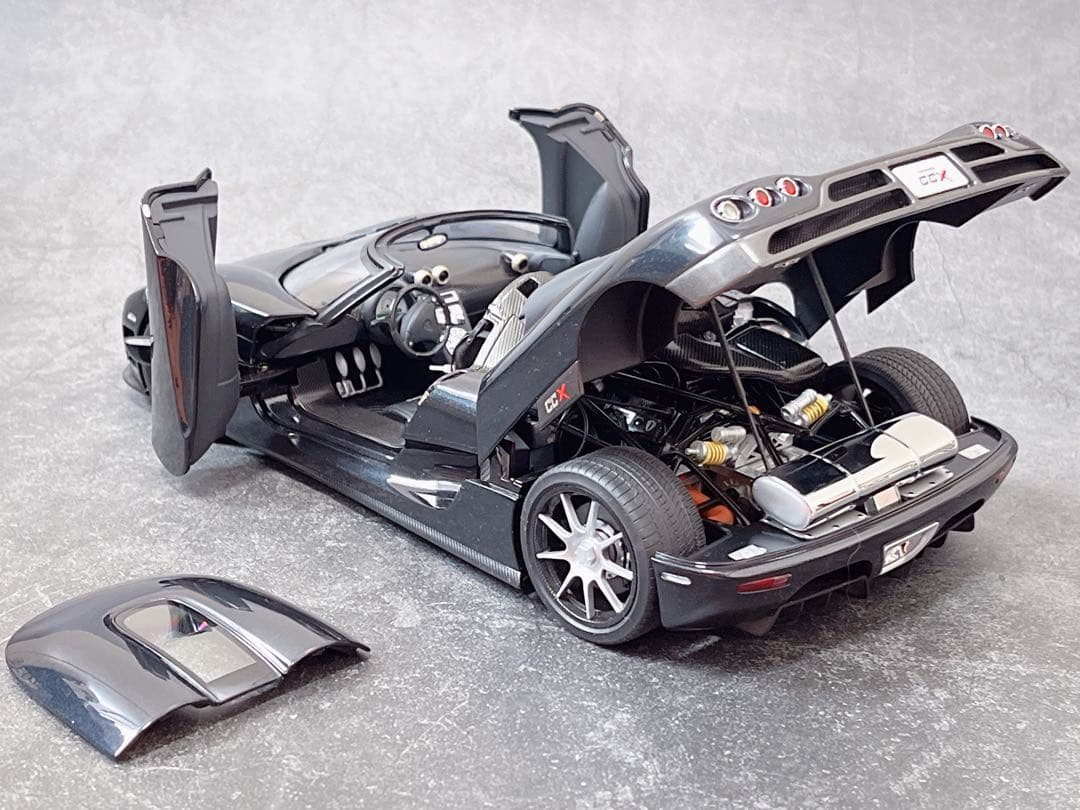 オートアート 1/18 ケーニグセグ Koenigsegg CCX